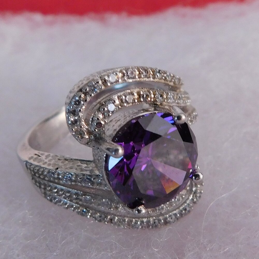 Ladies Genuine Amethyst 5.22 ctw & White Sapphire .925 Sterling Silver Ring